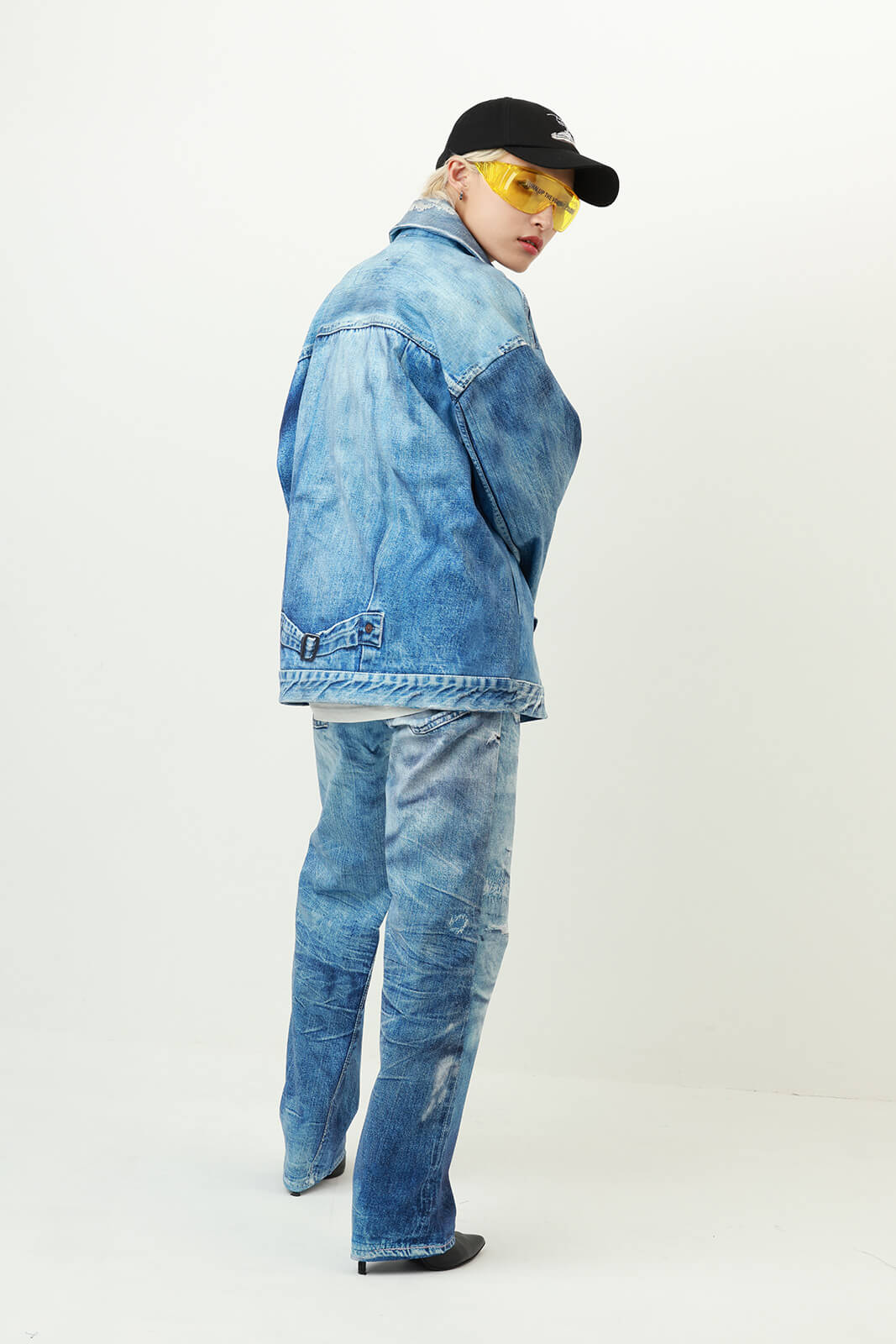 2025 SPRING / SUMMER TALKING ABOUT THE ABSTRACTION